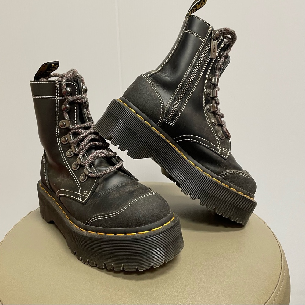 DR MARTENS MORENO BEX SMOOTH LEATHER PLATFORM BOOTS SZ 4